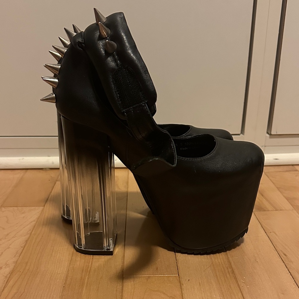 UNIF Black Platform Mary Chains
